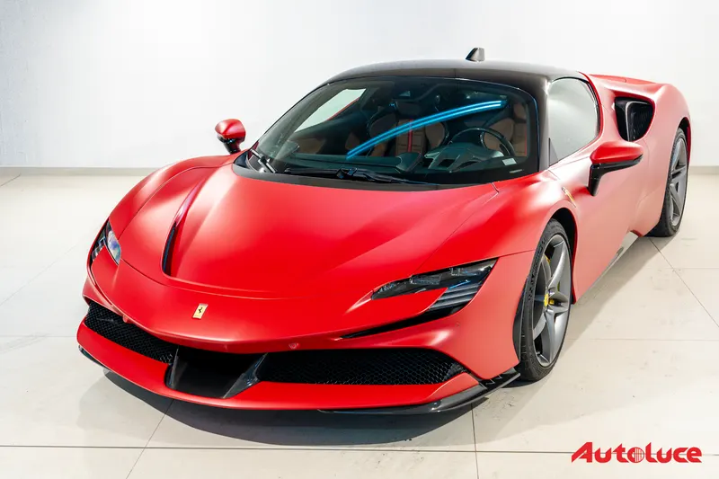 Ferrari SF90 STRADALE 28