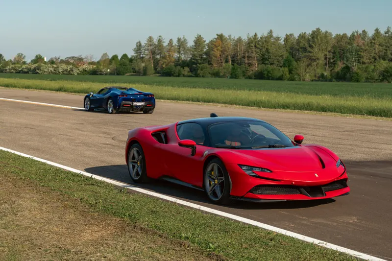 Ferrari SF90 STRADALE 48