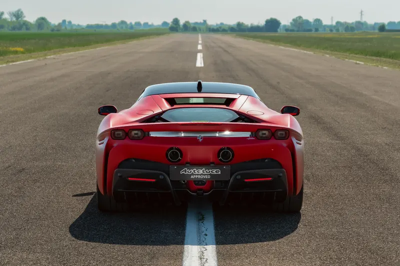 Ferrari SF90 STRADALE 47