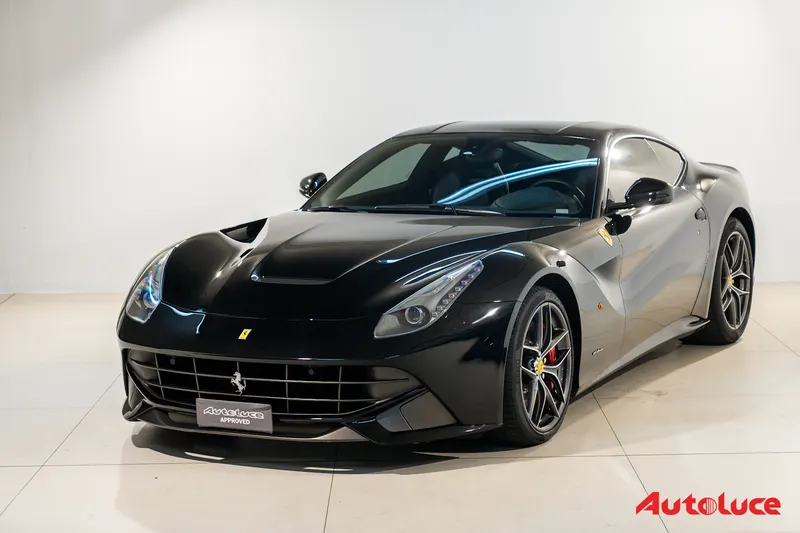 Ferrari F12 BERLINETTA 40