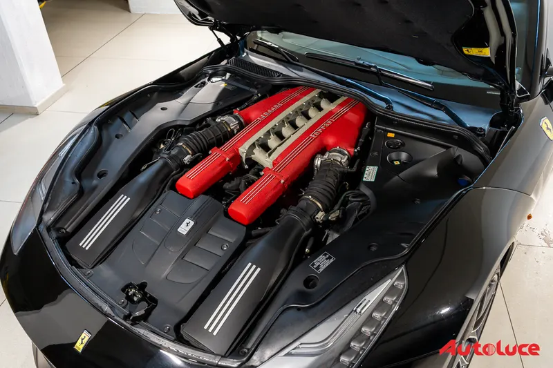 Ferrari F12 BERLINETTA 37