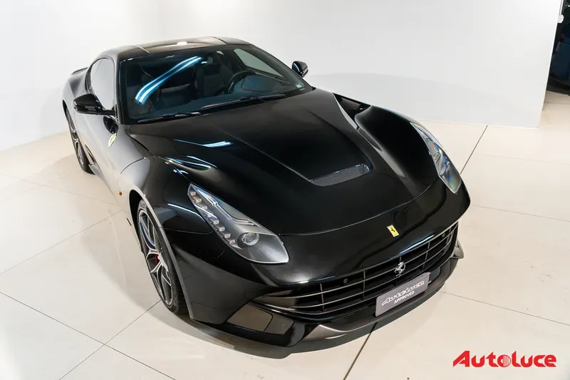 Ferrari F12 BERLINETTA 42