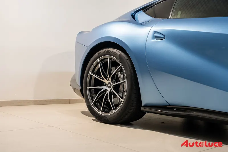 Ferrari 812 SUPERFAST 43