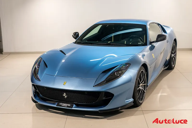 Ferrari 812 SUPERFAST 37