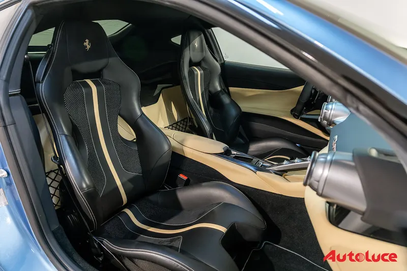 Ferrari 812 SUPERFAST 18