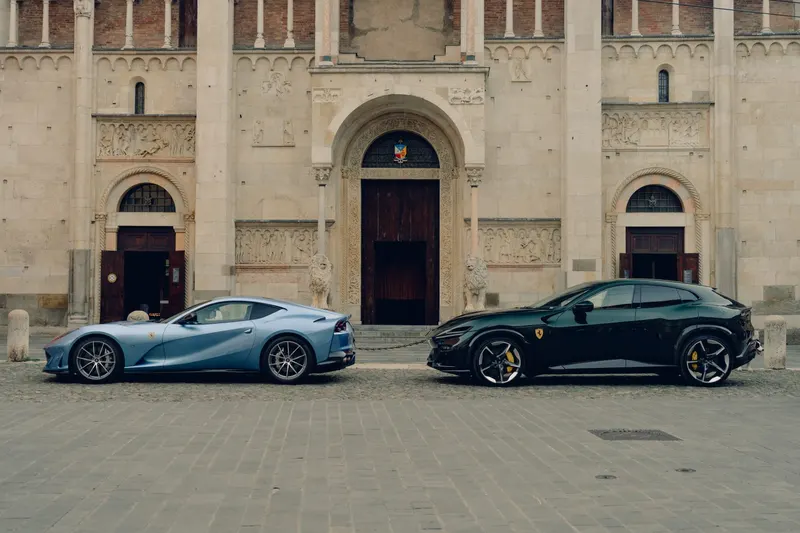 Ferrari 812 SUPERFAST 63