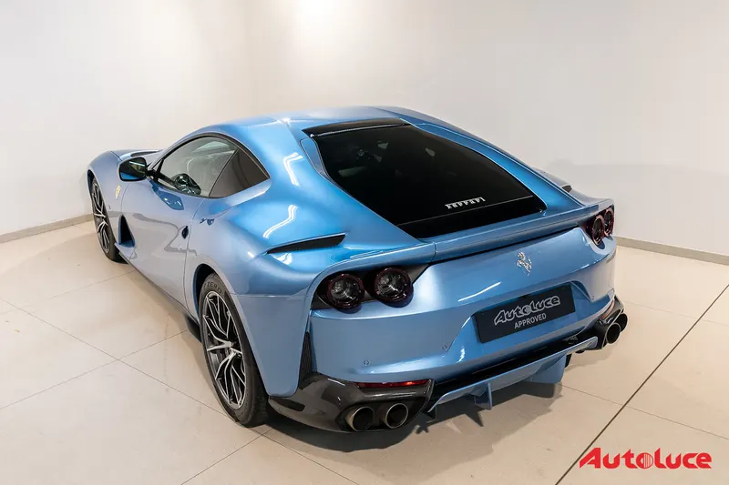 Ferrari 812 SUPERFAST 42