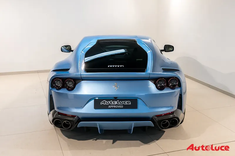 Ferrari 812 SUPERFAST 41