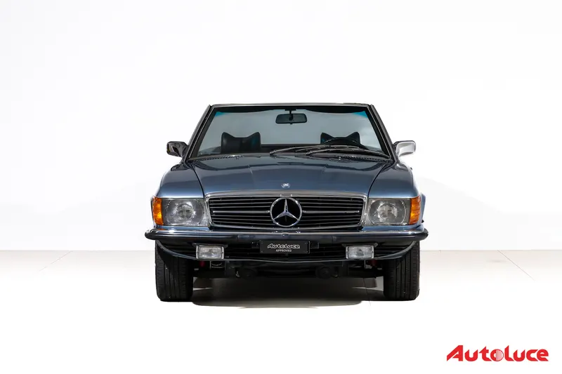 Mercedes-Benz SL 350 (R107) 2