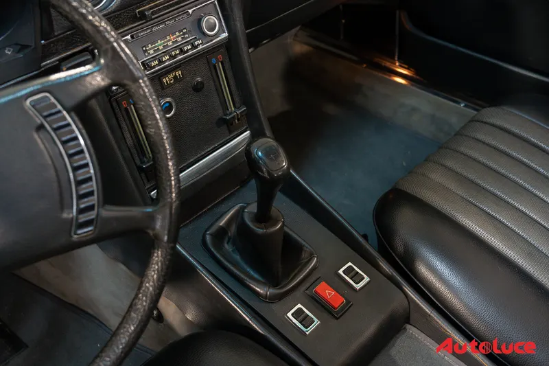 Mercedes-Benz SL 350 (R107) 27