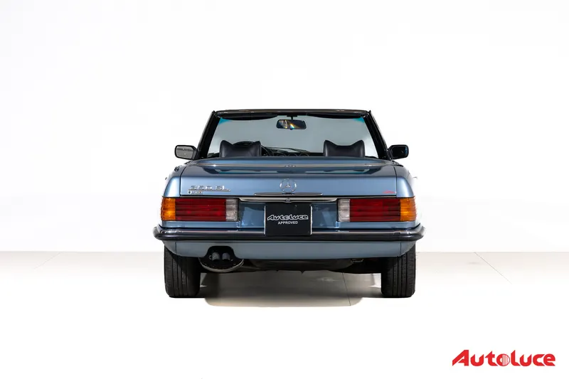 Mercedes-Benz SL 350 (R107) 5