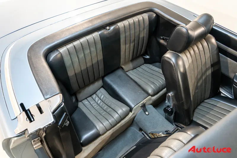 Mercedes-Benz SL 350 (R107) 29