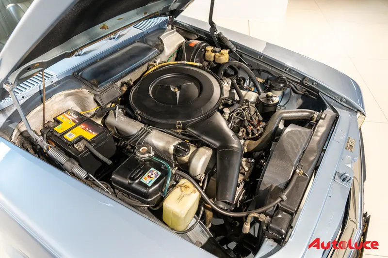 Mercedes-Benz SL 350 (R107) 36