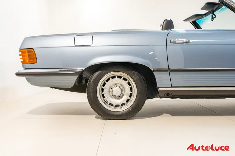 Mercedes-Benz SL 350 (R107) 13