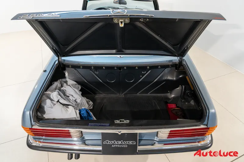 Mercedes-Benz SL 350 (R107) 37