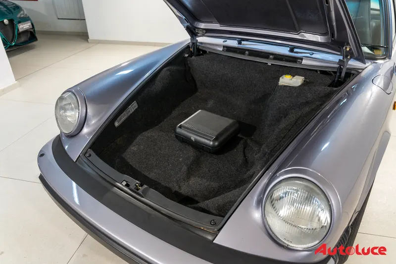 Porsche 911 3.2 CARRERA 'GIUBILEO' 26