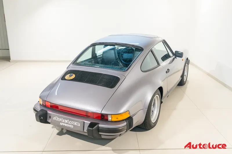 Porsche 911 3.2 CARRERA 'GIUBILEO' 37