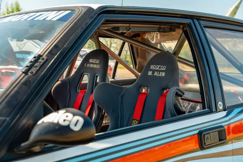 Lancia DELTA HF INTEGRALE 8V UFFICIALE MARTINI 'MICHELIN' 2