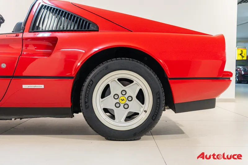 Ferrari 328 GTS 12