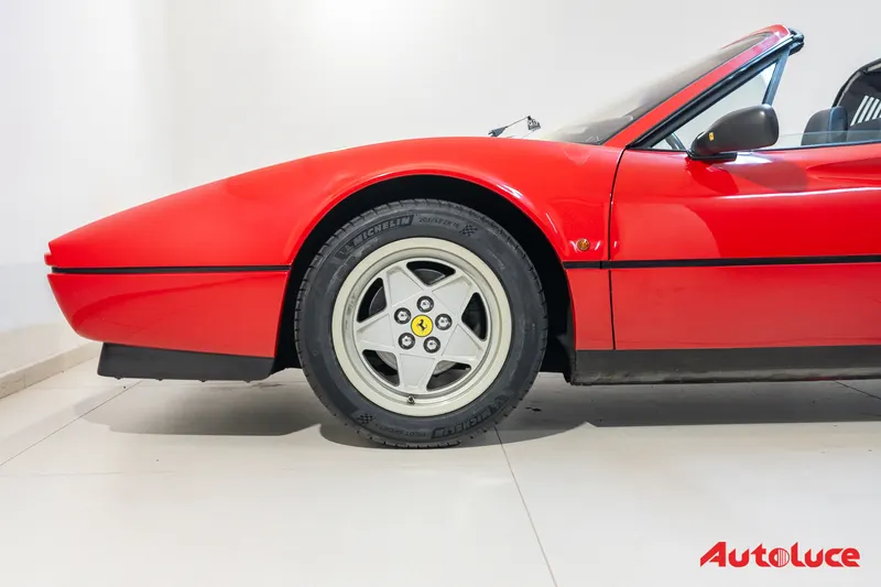Ferrari 328 GTS 10