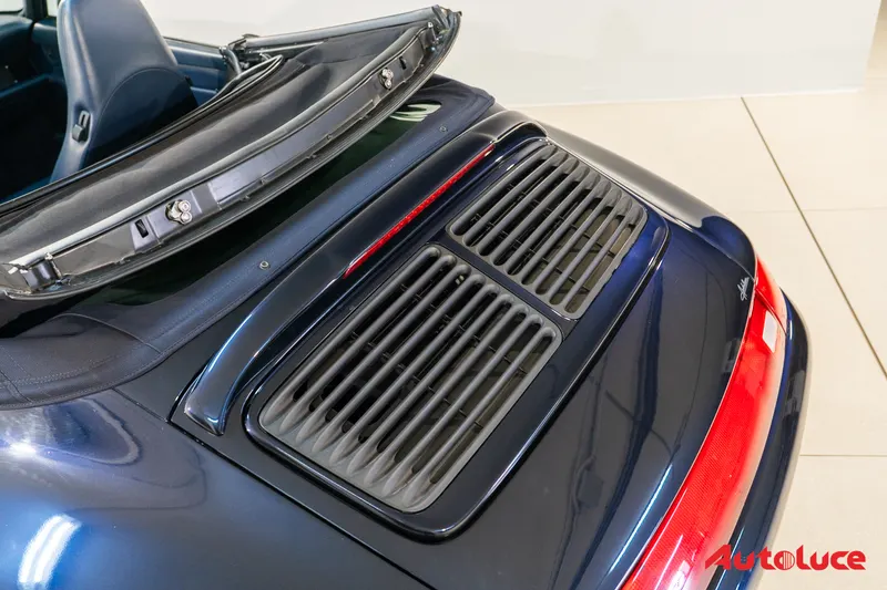 Porsche 993 CARRERA CABRIOLET 11