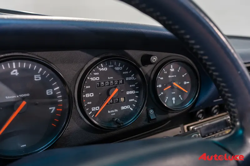 Porsche 993 CARRERA CABRIOLET 19