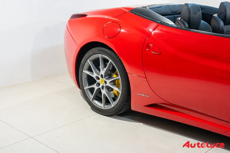 Ferrari CALIFORNIA 14