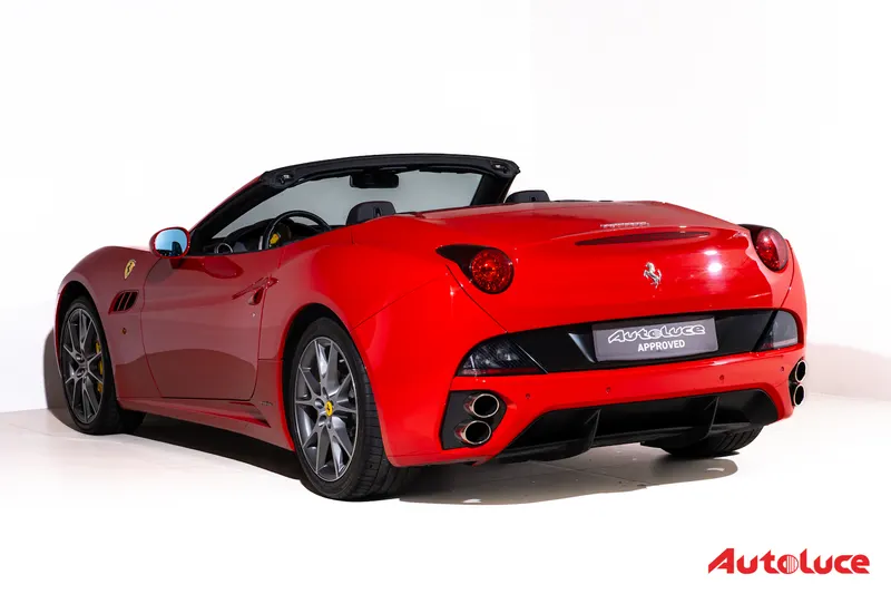 Ferrari CALIFORNIA 6