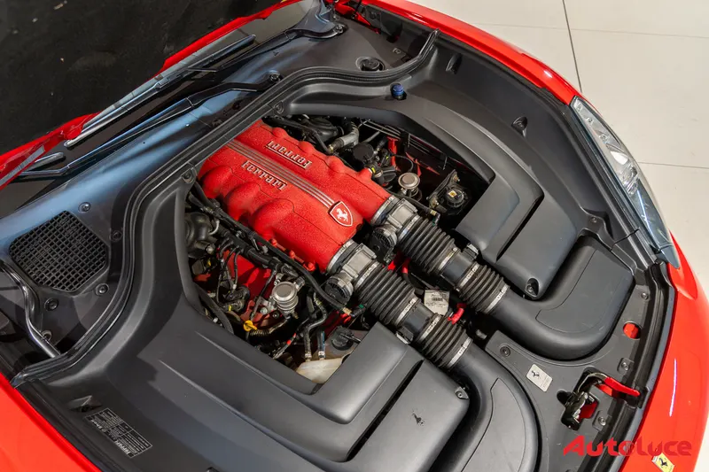 Ferrari CALIFORNIA 42