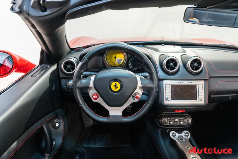 Ferrari CALIFORNIA 22