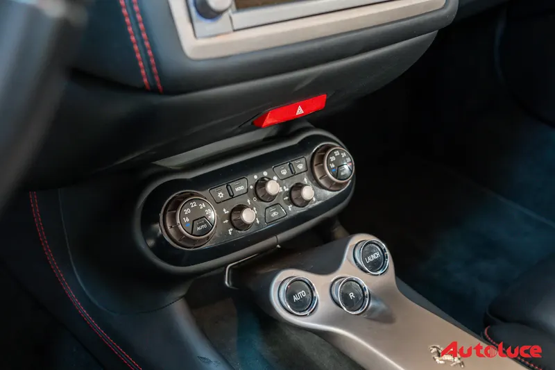 Ferrari CALIFORNIA 29