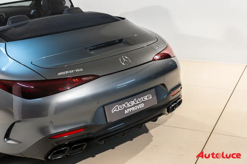 Mercedes-Benz SL 63 AMG 62