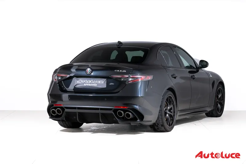 Alfa Romeo GIULIA QUADRIFOGLIO MY23 4