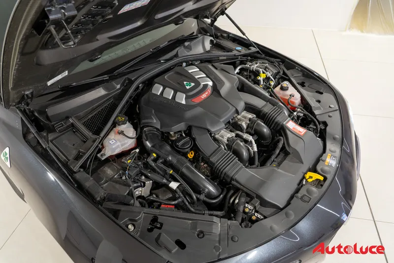 Alfa Romeo GIULIA QUADRIFOGLIO MY23 36