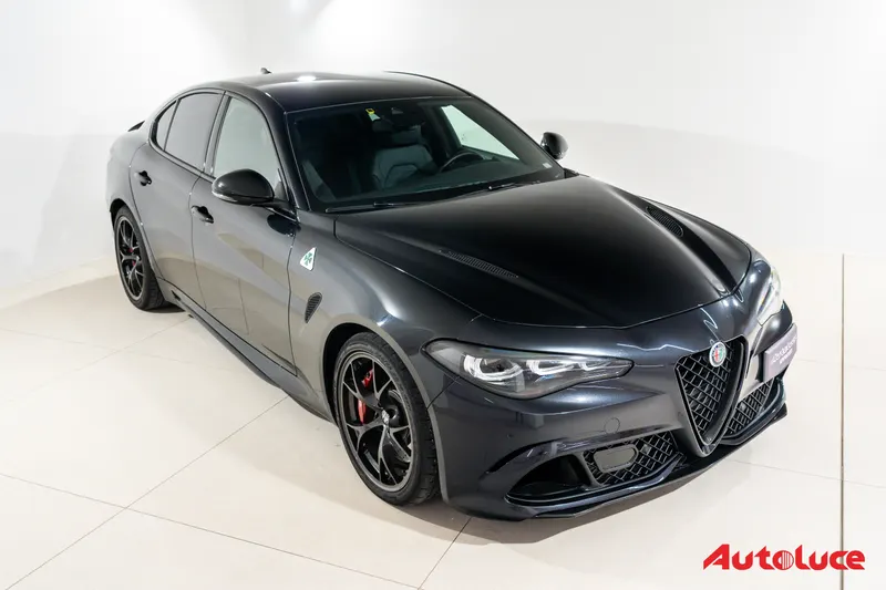 Alfa Romeo GIULIA QUADRIFOGLIO MY23 39