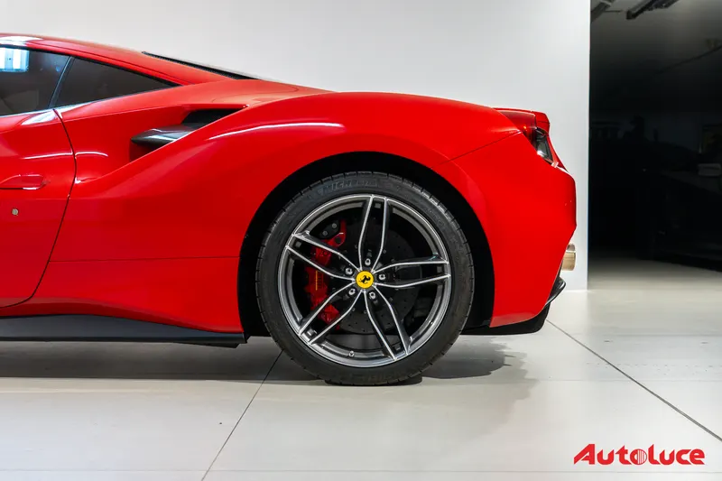 Ferrari 488 GTB 12