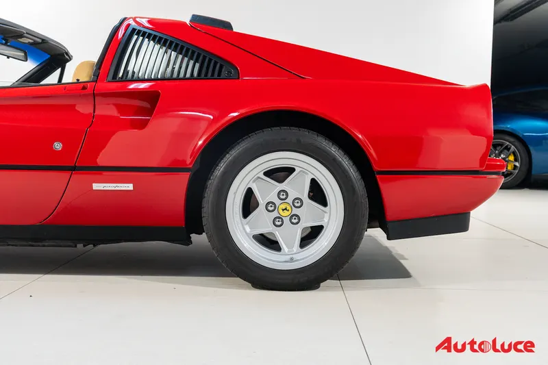 Ferrari 328 GTS 12