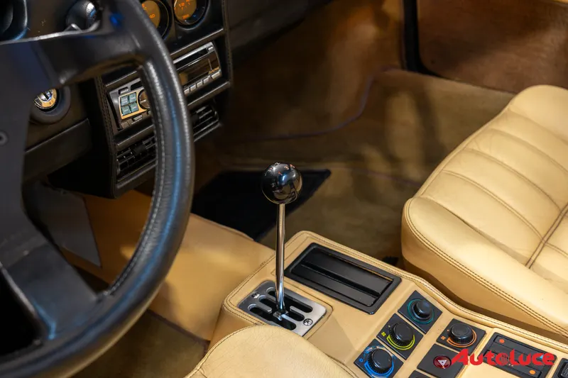 Ferrari 328 GTS 26
