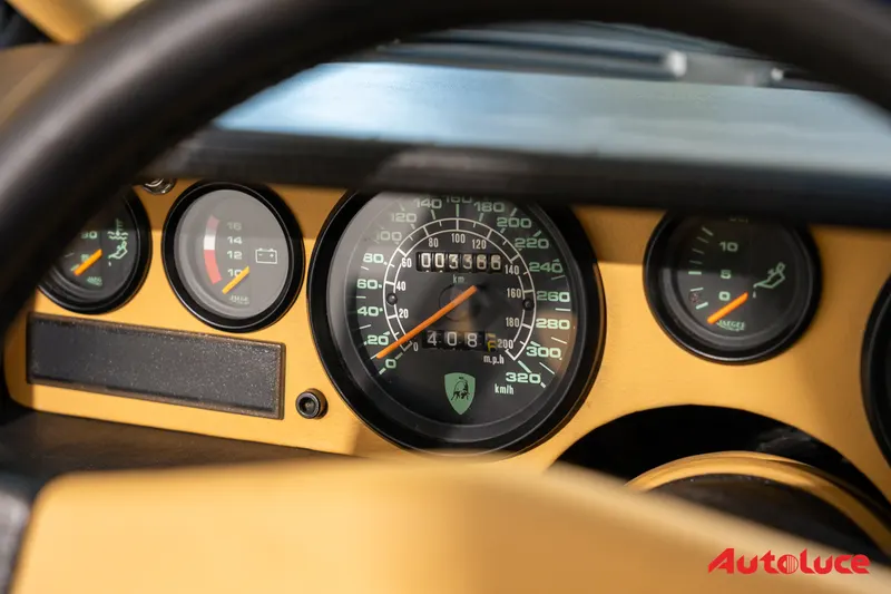 Lamborghini COUNTACH 25TH ANNIVERSARY 37
