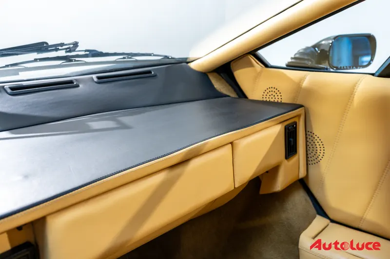 Lamborghini COUNTACH 25TH ANNIVERSARY 54