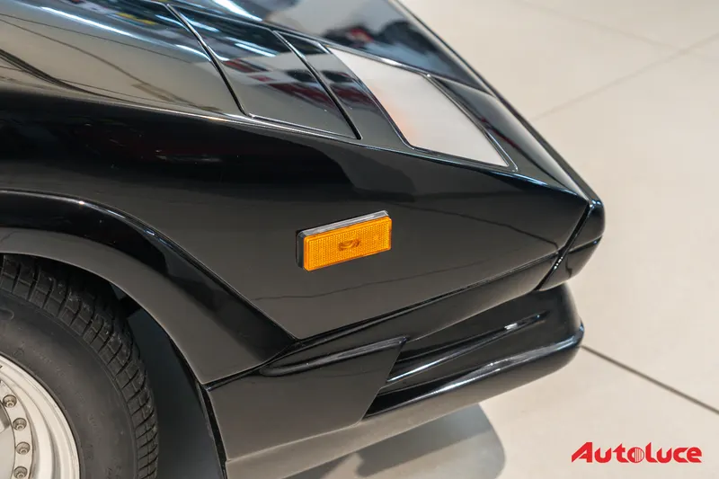 Lamborghini COUNTACH 25TH ANNIVERSARY 90