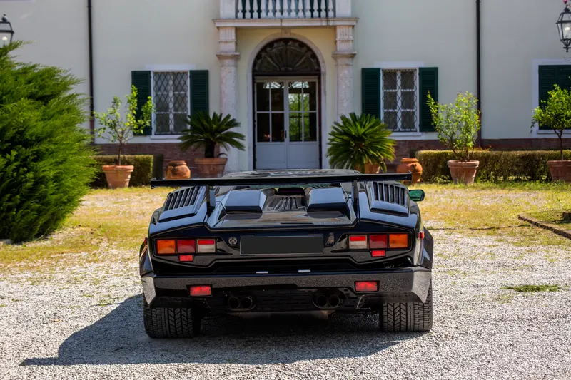 Lamborghini COUNTACH 25TH ANNIVERSARY 12