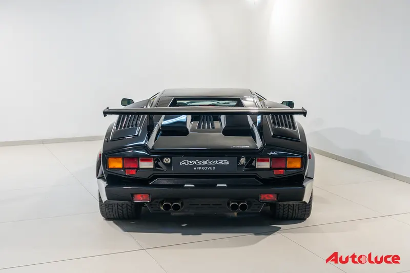 Lamborghini COUNTACH 25TH ANNIVERSARY 83