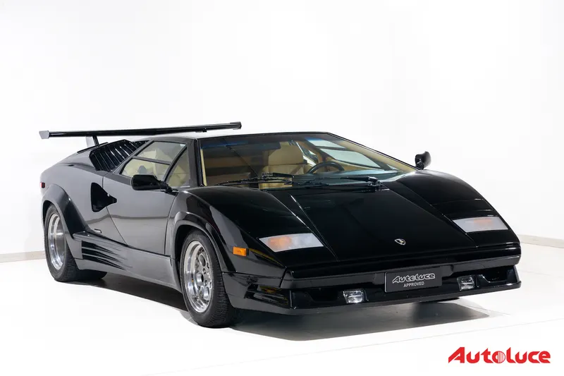 Lamborghini COUNTACH 25TH ANNIVERSARY 3