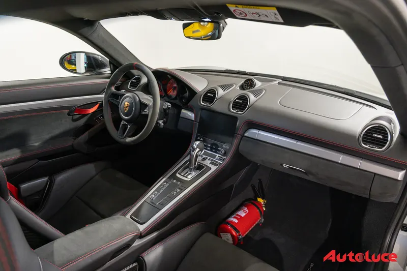 Porsche 718 CAYMAN GT4 CLUBSPORT 15