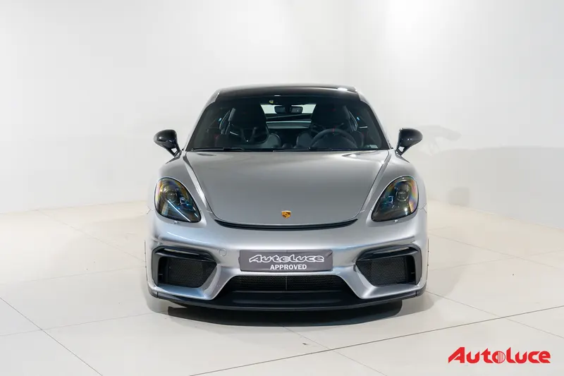 Porsche 718 CAYMAN GT4 CLUBSPORT 38