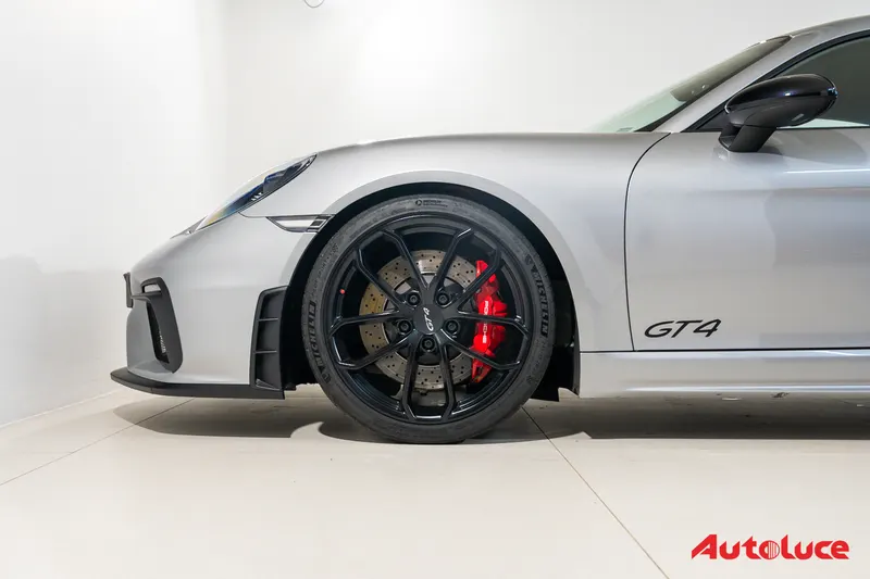 Porsche 718 CAYMAN GT4 CLUBSPORT 10