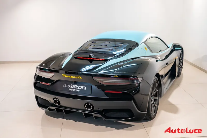 Maserati MC20 LEGGENDA 19