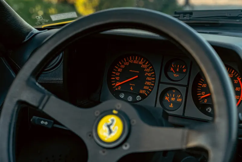 Ferrari TESTAROSSA SPIDER PAVESI 13