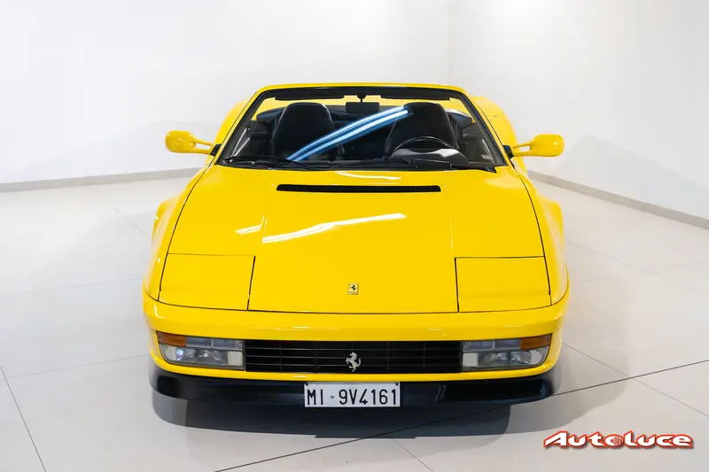 Ferrari TESTAROSSA SPIDER PAVESI 37